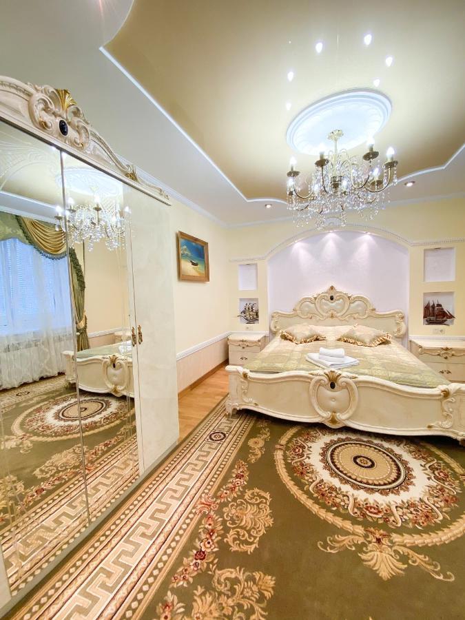 Петрос Family Hotel Yaremche Exterior photo