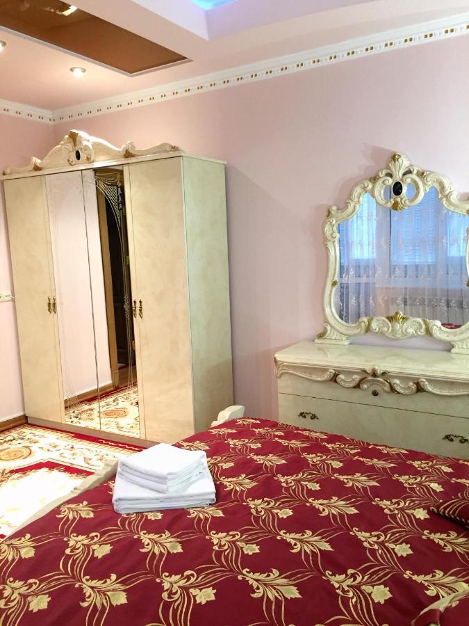Петрос Family Hotel Yaremche Exterior photo